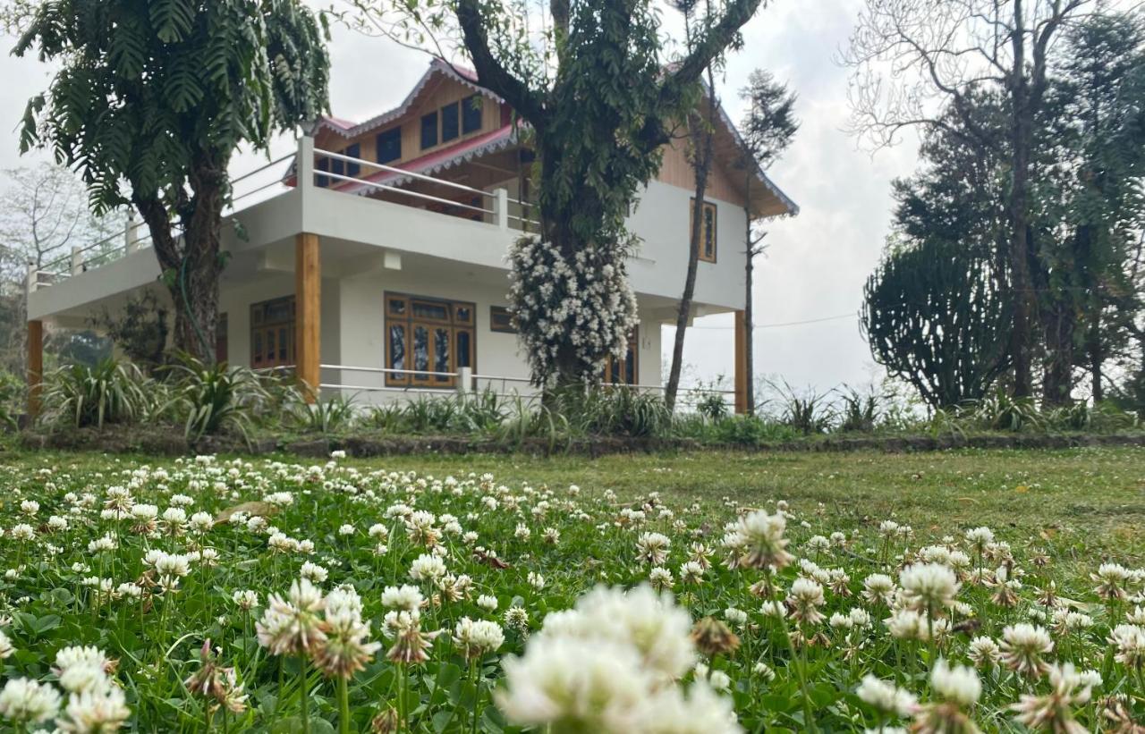 Bloomfield Farmhouse And Eco-Resort Дарджилинг Экстерьер фото